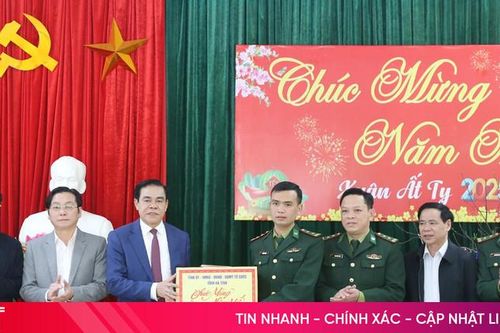 Chủ tịch UBND tỉnh kiểm tra công tác sẵn sàng chiến đấu, chúc Tết tại các đơn vị