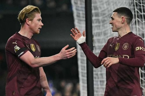 Premier League: Man City thắng 'hủy diệt' 6-0, M.U thua thảm trên sân nhà