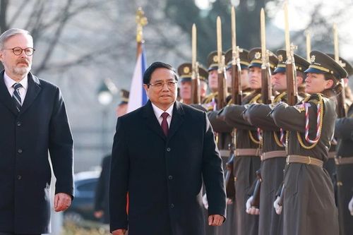 Thủ tướng Cộng hòa Séc Petr Fiala chủ trì lễ đón Thủ tướng Phạm Minh Chính