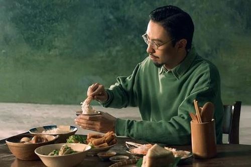 Tết 'Vị nhà' của Đen đánh thức xúc cảm thiêng liêng sum vầy bên gia đình