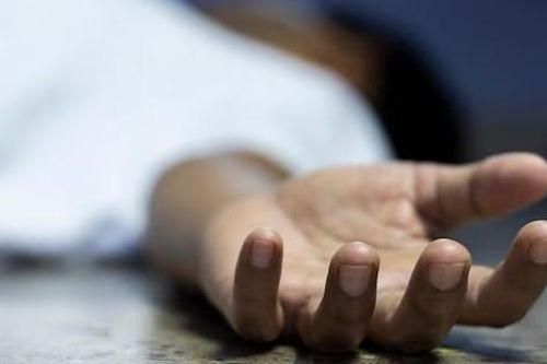 Phát hiện người đàn ông 40 tuổi tử vong bên lề đường: Hiện trường nhiều nghi vấn