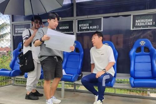Ngã ngũ vụ HLV Shin Tae-yong dẫn dắt Hà Nội FC, bại tướng HLV Kim Sang-sik chính thức nhận việc mới