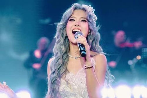 Hoàng Yến Chibi bật khóc trên sân khấu, gửi lời cảm ơn đặc biệt đến một người