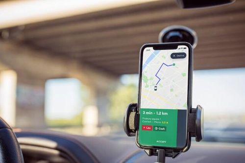 Ứng dụng gọi xe sắp vào Việt Nam tuyên bố sẽ đánh bại Grab, khả năng thế nào?