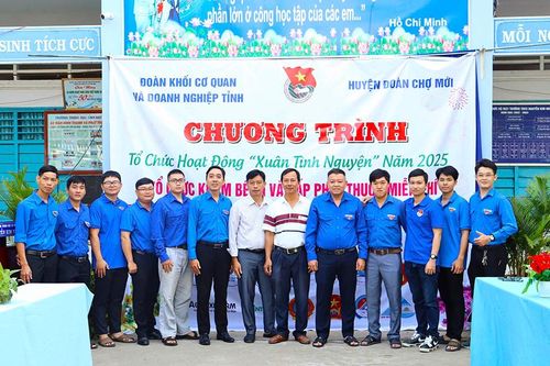 Chương trình 'Xuân tình nguyện 2025' tại xã Mỹ Hội Đông