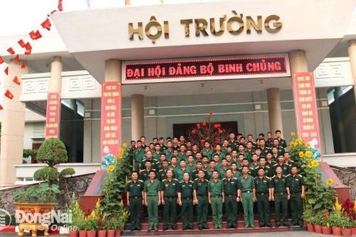 Tư lệnh Binh chủng Tăng thiết giáp kiểm tra chuẩn bị Tết Nguyên đán Ất Tỵ 2025 tại Đồng Nai