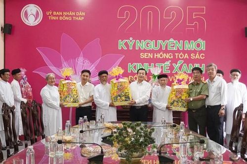 Ban Đại diện các hệ phái Cao Đài tỉnh đến thăm, chúc Tết lãnh đạo UBND tỉnh