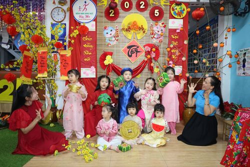 Trang trí góc Tết đón xuân