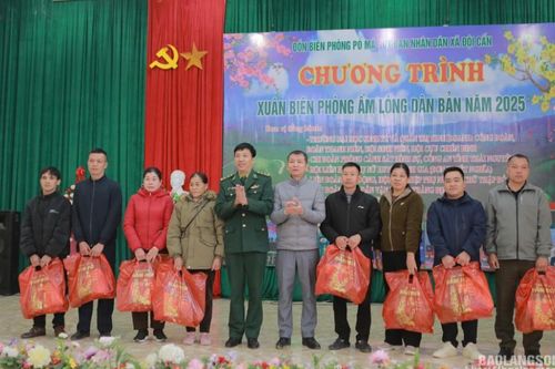 Tràng Định: Trao tặng hơn 200 suất quà tại chương trình Xuân biên phòng ấm lòng dân bản năm 2025