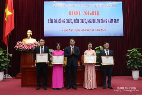 Văn phòng UBND tỉnh tổ chức Hội nghị cán bộ, công chức, viên chức, người lao động năm 2024