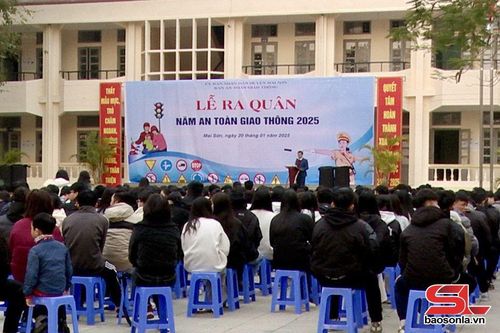 Mai Sơn phát động ra quân an toàn giao thông năm 2025