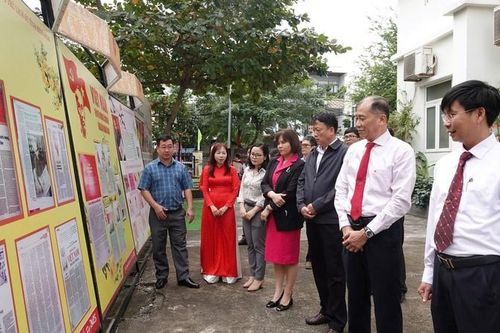 Bình Định: Trưng bày 'Ký ức Xuân trên báo Tết 1990 – 2020'