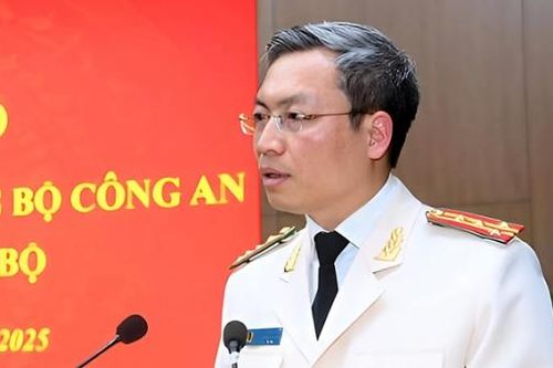 Giám đốc Công an Bắc Giang làm Chánh văn phòng Bộ Công an