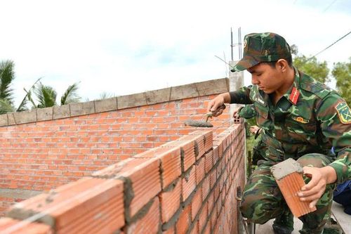 Bộ Chỉ huy quân sự tỉnh Kiên Giang thắm thiết tình nghĩa Quân - Dân