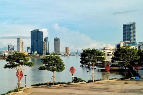 Hợp tác thúc đẩy ngành 'công nghiệp không khói'