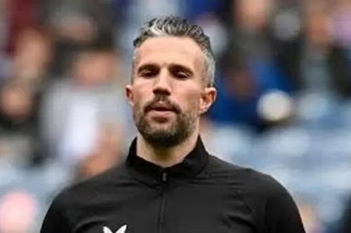 Huấn luyện viên Van Persie nguy cơ bị sa thải