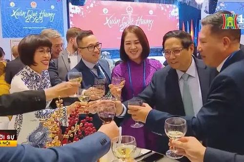 Thủ tướng tham dự 'Xuân Quê hương' tại Cộng hòa Séc