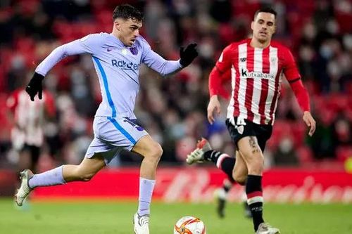 Athletic Bilbao san bằng điểm số với Barcelona