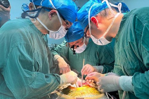 Đại học Oxford hợp tác đào tạo y khoa với một bệnh viện Việt Nam