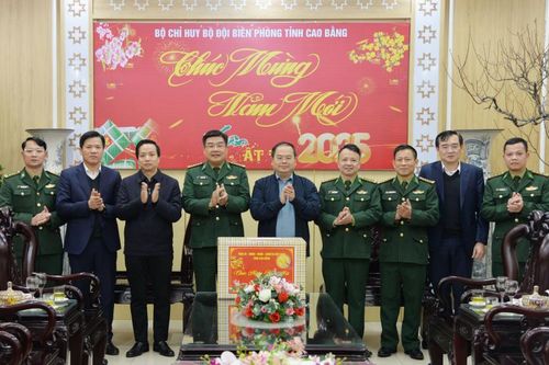 Bí thư Tỉnh ủy Quản Minh Cường thăm, chúc Tết, tặng quà, động viên các cơ quan, đơn vị trên địa bàn Thành phố