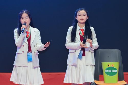 Thùng thông minh tích hợp AI nhận diện, phân loại rác của nữ sinh Nghệ An