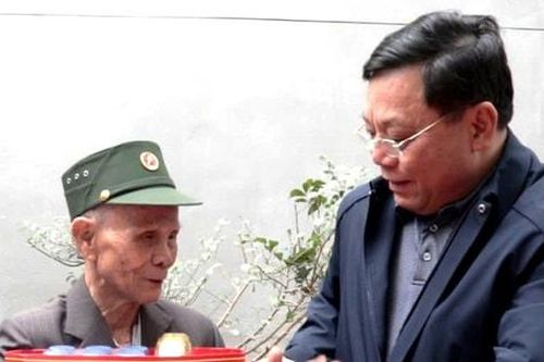 Giám đốc Công an thành phố Hà Nội thăm, tặng quà Tết tại huyện Mỹ Đức
