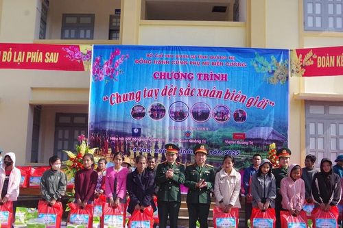 Quảng Trị: Tổ chức chương trình 'Chung tay dệt sắc xuân biên giới'
