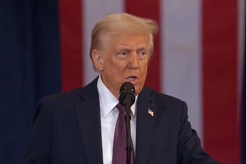 Ông Trump trở lại Nhà trắng, tuyên bố bắt đầu 'kỷ nguyên vàng' của nước Mỹ