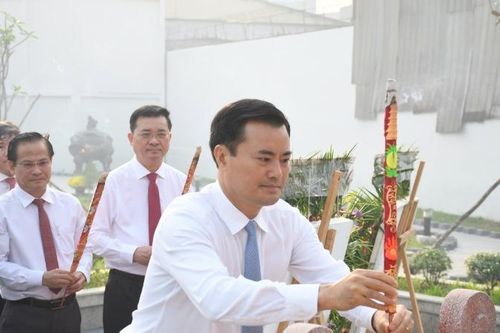 Khánh thành Nghĩa trang liệt sĩ Bình Chánh-Bình Tân