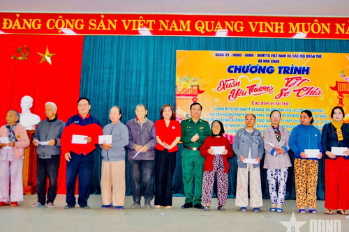 Bộ đội Biên phòng TP Đà Nẵng chăm lo Tết gia đình có hoàn cảnh khó khăn
