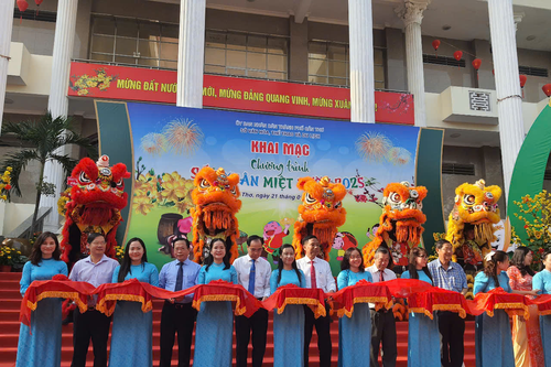 Cần Thơ: Rộn ràng chương trình Sắc xuân miệt vườn
