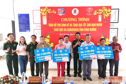 Chia sẻ cùng nạn nhân chất độc da cam dịp Tết nguyên đán 2025