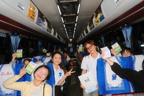 Những chuyến xe 0 đồng đưa sinh viên, lao động nghèo về quê đón Tết