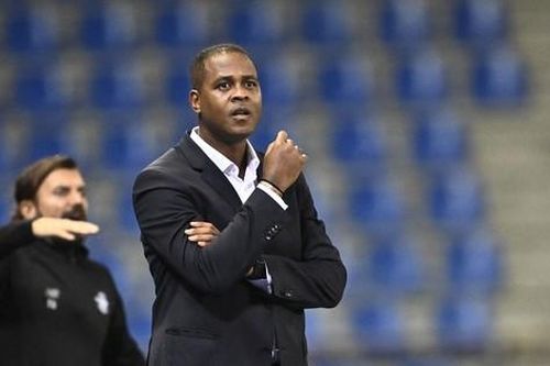 Patrick Kluivert nhận thông điệp cảnh báo ngay khi dẫn dắt tuyển Indonesia