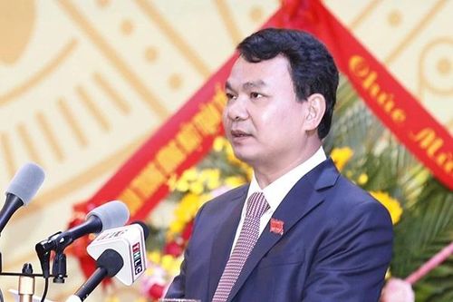Công bố các Nghị quyết của Ủy ban Thường vụ Quốc hội về công tác cán bộ