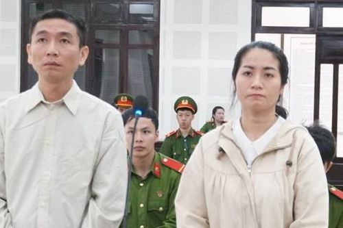 Hai vợ chồng cùng lĩnh án vì trộn hàn the để làm giò chả