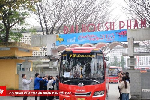 Ấm áp những chuyến xe miễn phí đưa sinh viên về quê ăn tết