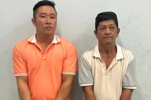 Khởi tố, tạm giam con rể và cha vợ đánh tài xế xe ôm công nghệ sau va chạm giao thông