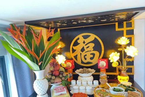 Dọn dẹp bàn thờ cuối năm, 5 đồ vật nhất định phải vứt bỏ tránh hao hụt tiền tài trong năm mới