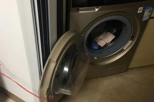 Sau khi sử dụng máy giặt nên mở hay đóng nắp? Không phải mê tín đâu, nhiều người đã làm sai