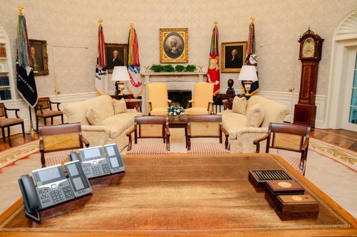 Hé lộ không gian bên trong Phòng Bầu dục phiên bản 2.0 của Tổng thống Trump