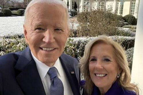 Bức ảnh cuối cùng của ông Joe Biden và vợ tại Nhà Trắng