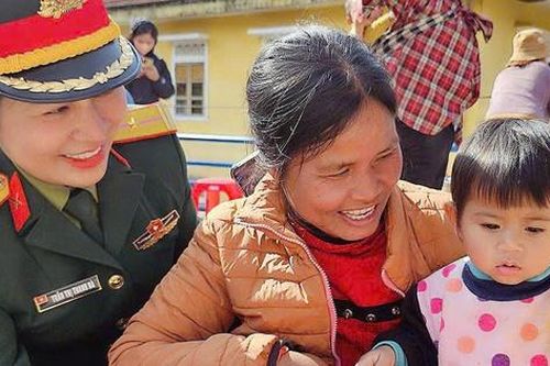 Quảng Trị: 'Chung tay dệt sắc xuân biên giới'