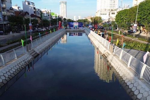 TP.HCM 'hồi sinh' một tuyến kênh 'chết' trước Tết Ất Tỵ