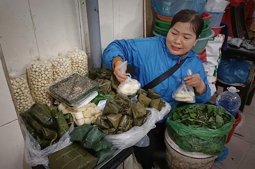 Hương vị Tết quê giữa phố