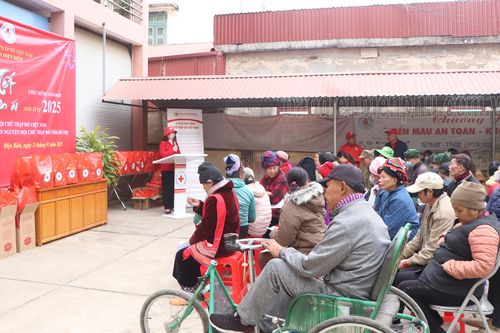 Hội Chữ thập đỏ tỉnh tổ chức Tết nhân ái 2025