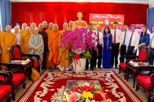 Đoàn đại biểu các tôn giáo chúc Tết lãnh đạo tỉnh