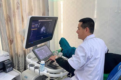 Ứng dụng khoa học kỹ thuật hiện đại trong khám, chữa bệnh