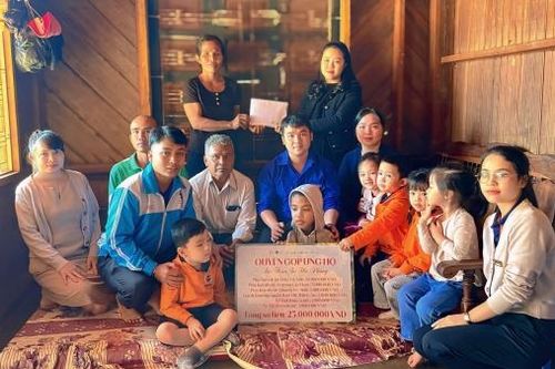 Đức Trọng: Nhiều phần quà Tết ý nghĩa dành cho hội viên phụ nữ và trẻ em có hoàn cảnh khó khăn