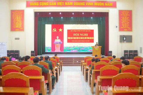 Tiếp tục đổi mới, nâng cao chất lượng thực hiện nhiệm vụ quân sự, quốc phòng